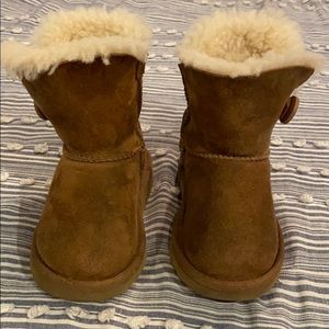 Toddler uggs. Size 8